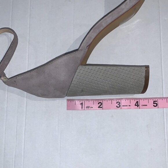 Vince Camuto taupe block heels sandals size 10M/42 - Picture 9 of 11